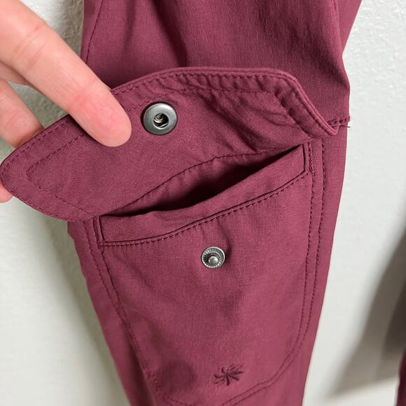 Athleta Low Rise Dipper Maroon Cargo Bootcut Stretch Nylon Gorpcore Pant Size 2 - Picture 4 of 10